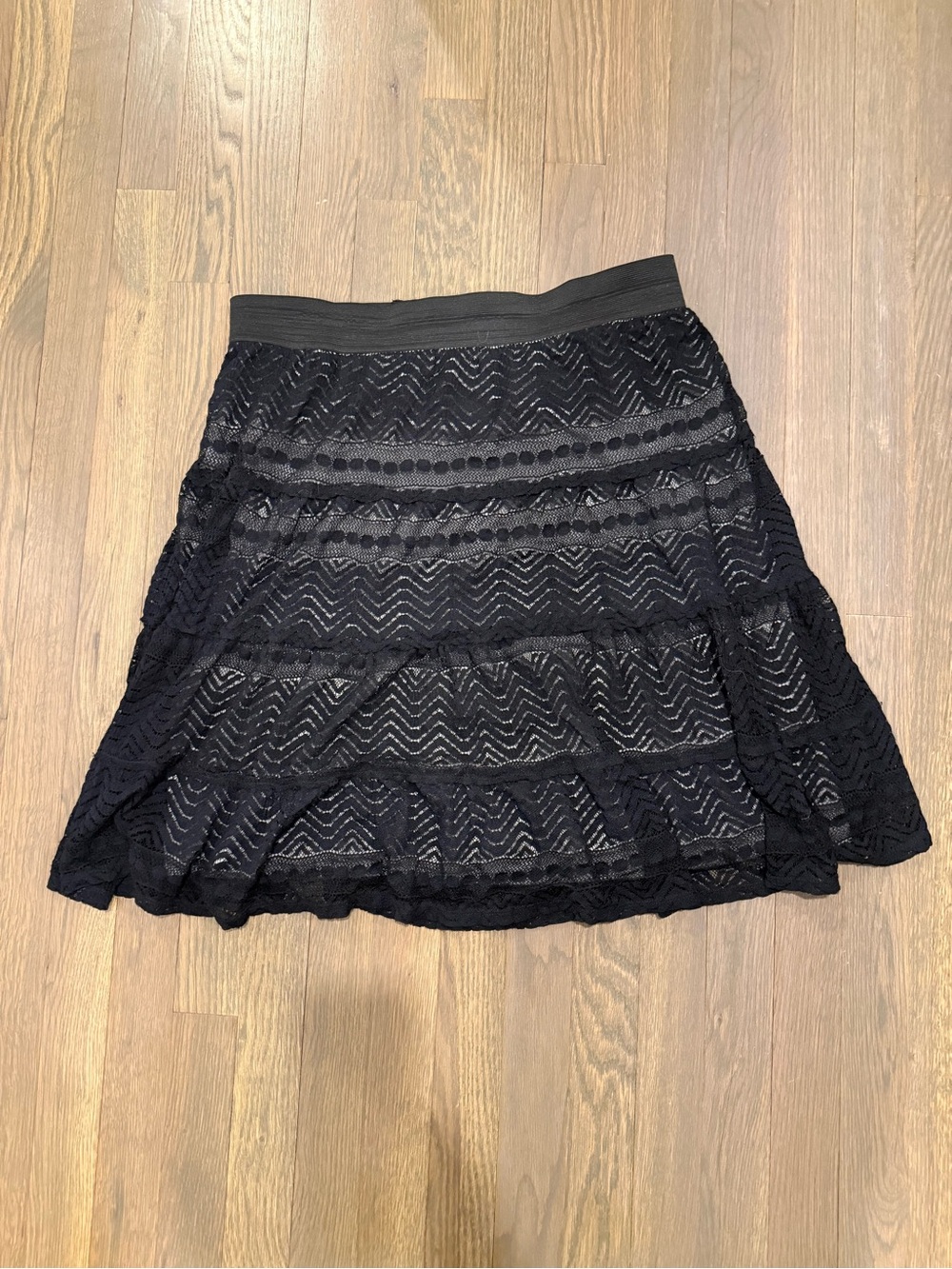 JohnPaulRichard Black Lace Tiered A-Line Skirt size Large